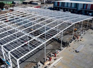 Jak przetransportować zamówioną u producenta stal na plac budowy? Jak przetransportować zamówioną u producenta stal na plac budowy?